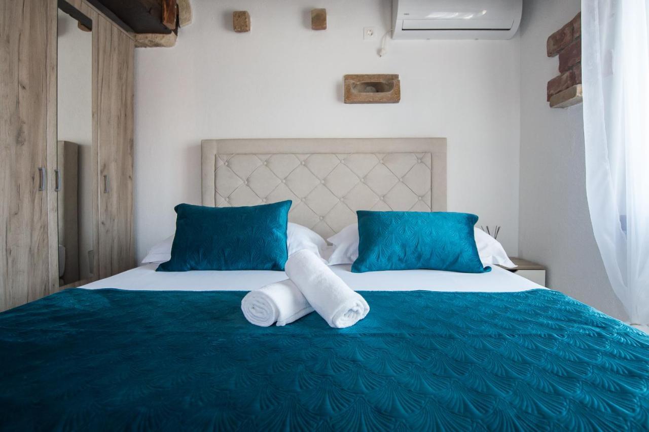 Holiday Home Moliva Donje Sitno Exterior photo