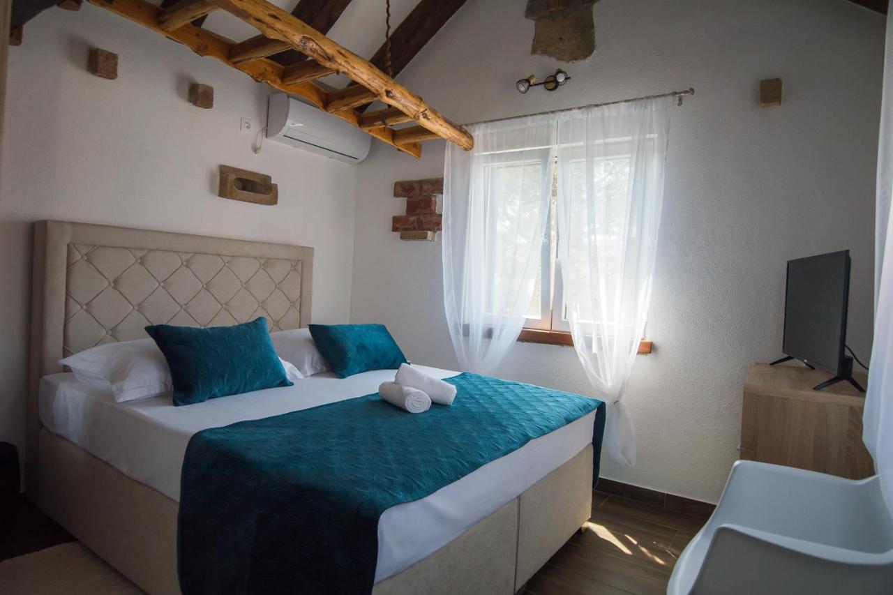 Holiday Home Moliva Donje Sitno Exterior photo