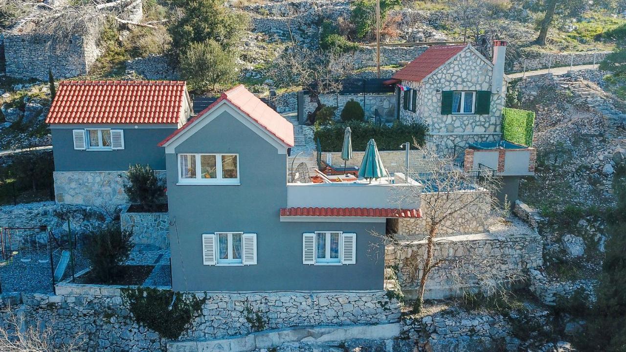 Holiday Home Moliva Donje Sitno Exterior photo
